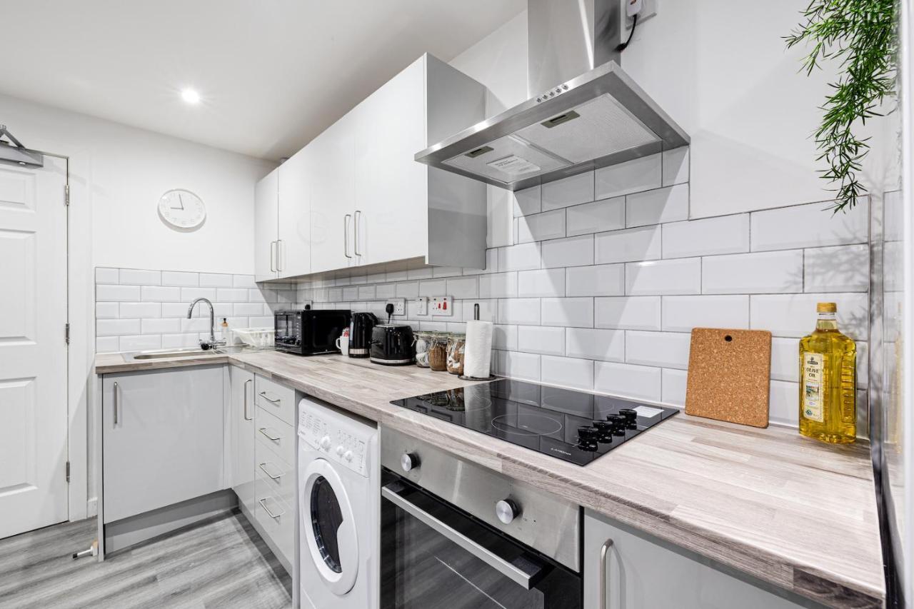 Cosy Modern Apt In Heart Of Stockport - Sleeps 4 Apartman Kültér fotó